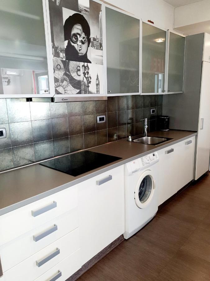 Top Center Apartment Next To Vitosha Boulevard Sofia Luaran gambar