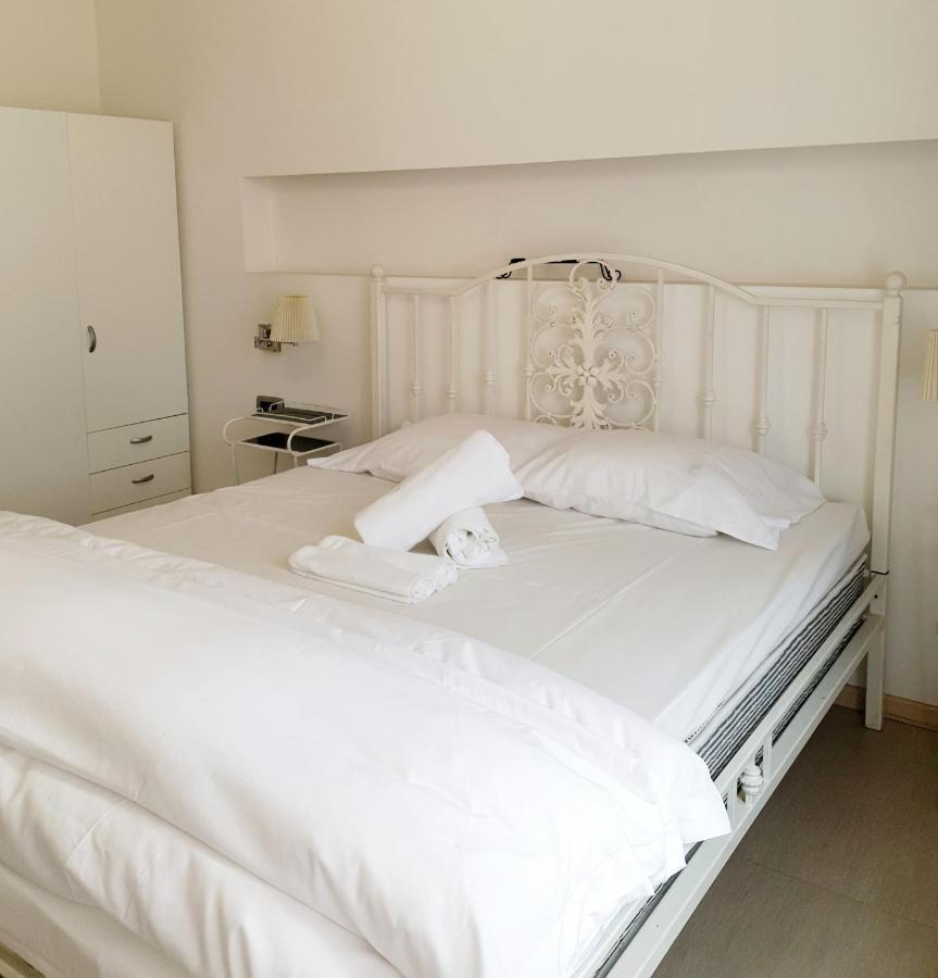 Top Center Apartment Next To Vitosha Boulevard Sofia Luaran gambar