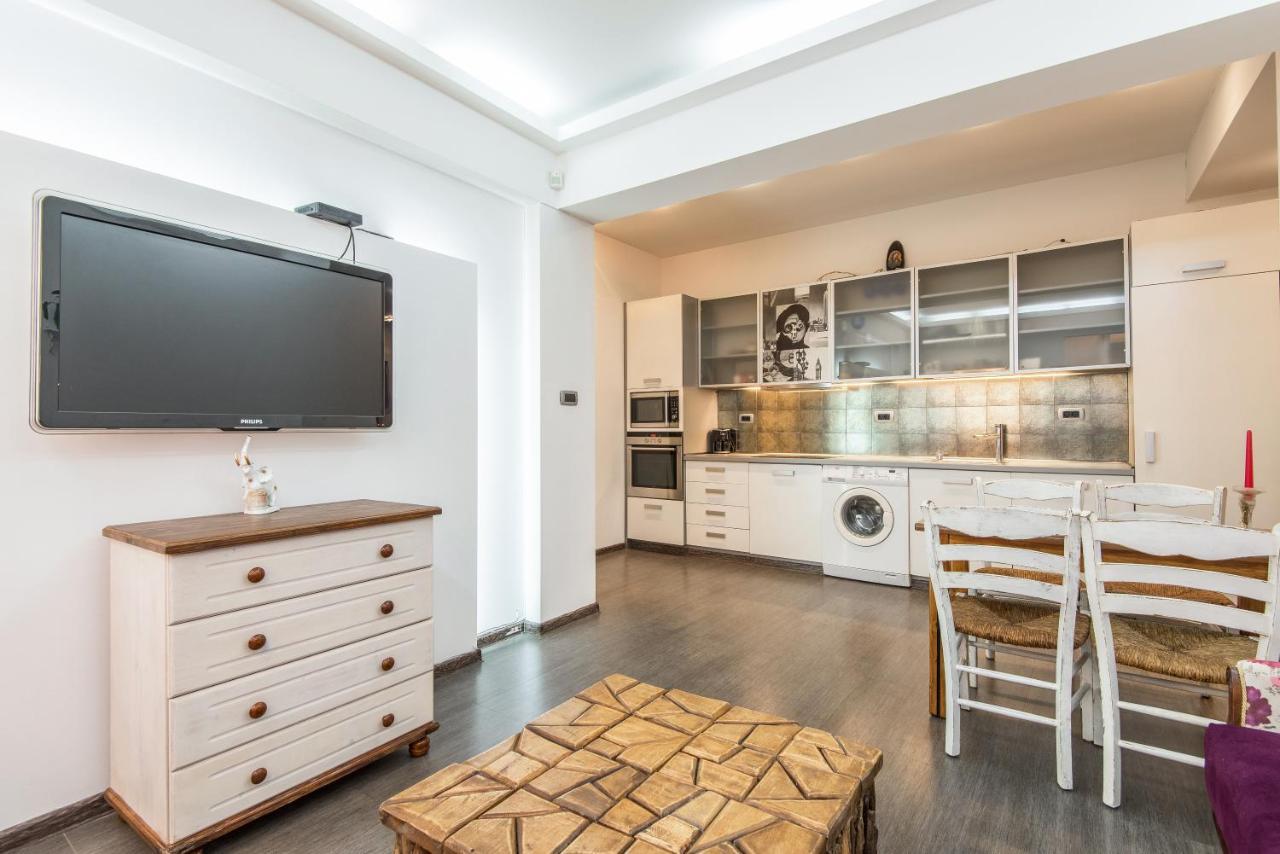 Top Center Apartment Next To Vitosha Boulevard Sofia Luaran gambar